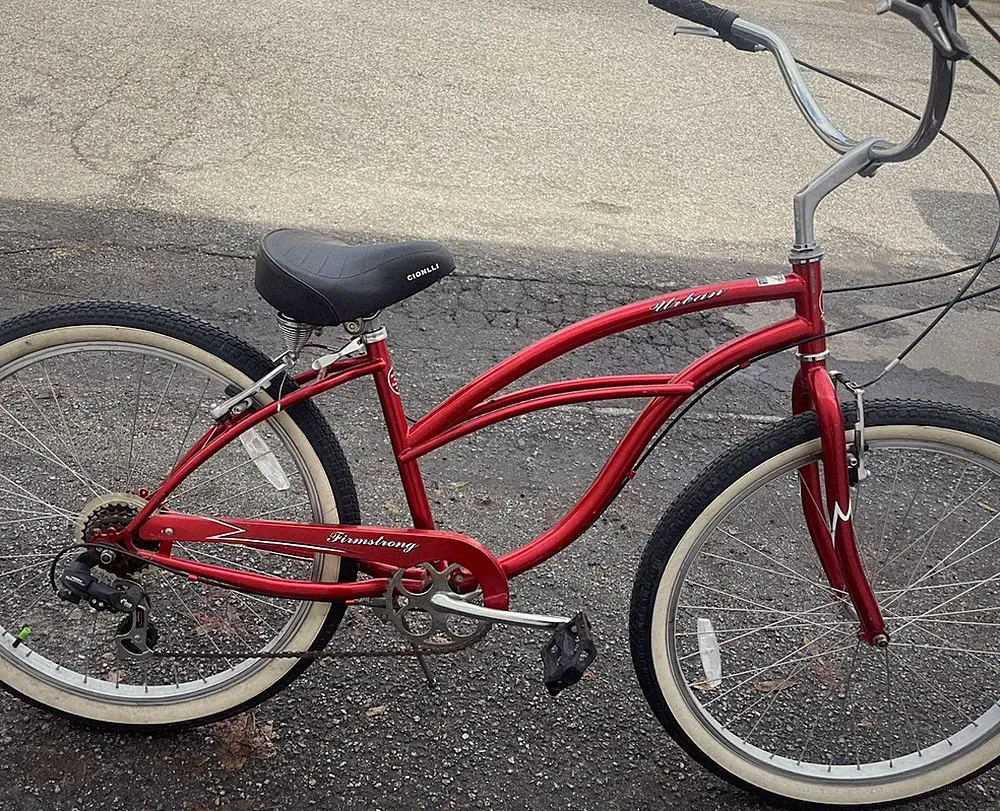 FirmStrong 26inch Cruiser Bicycle. Ride The Beach In Style With This Original!